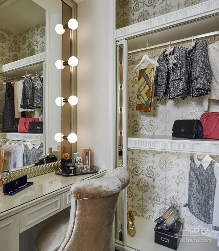 內斂質韻新古典宅